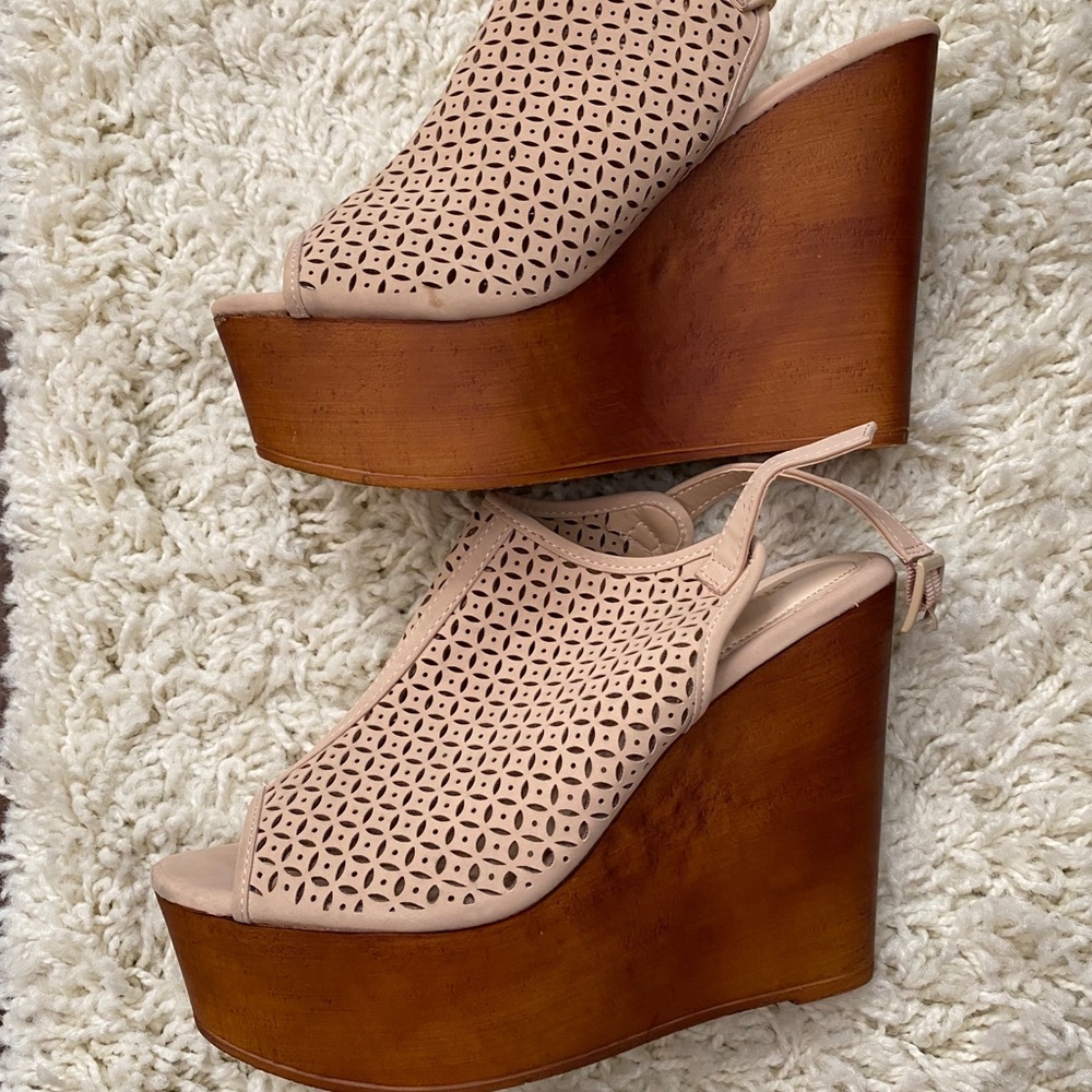 Tan Wedges - Picture 3 of 3